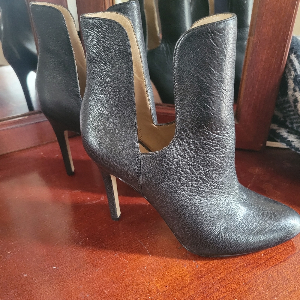 BCBG Black Ankle Booties Sleek Leather Design